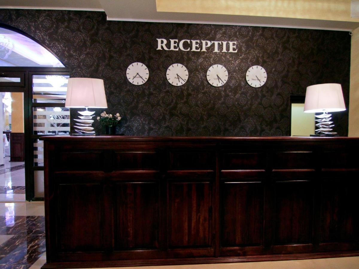Laura Holiday Otel Brăila Dış mekan fotoğraf