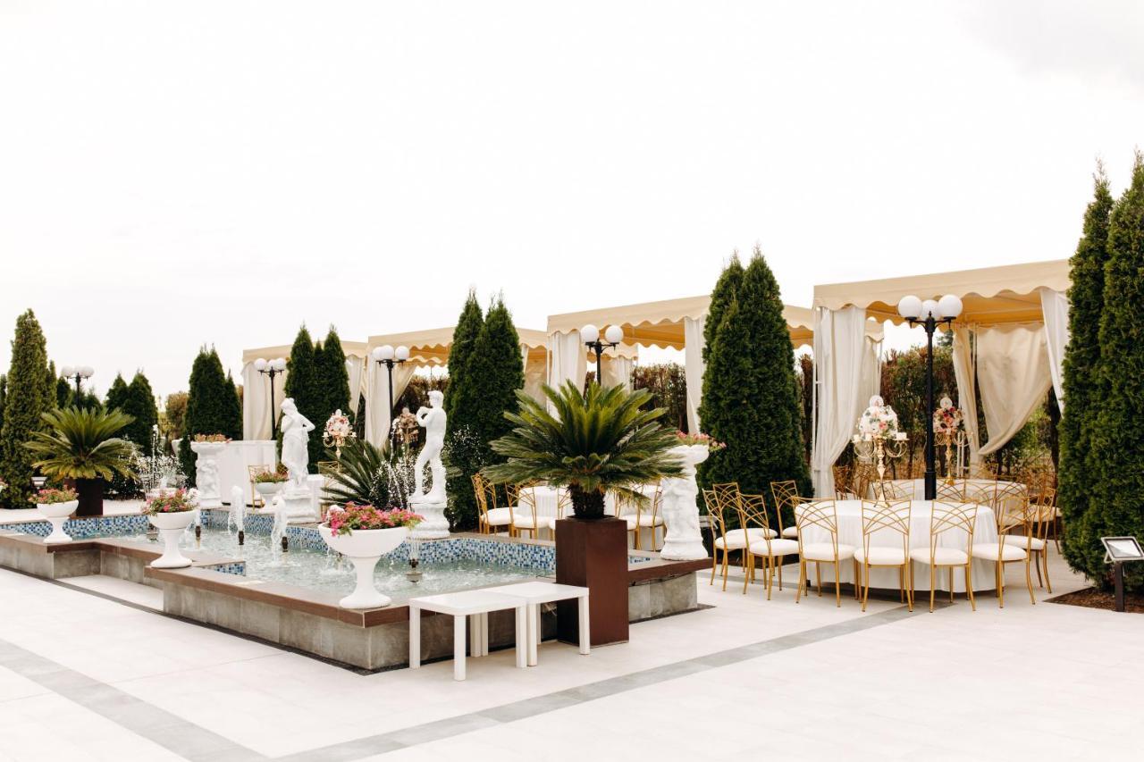 Laura Holiday Otel Brăila Dış mekan fotoğraf