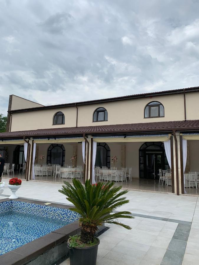 Laura Holiday Otel Brăila Dış mekan fotoğraf