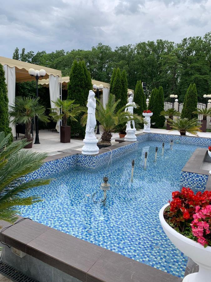 Laura Holiday Otel Brăila Dış mekan fotoğraf