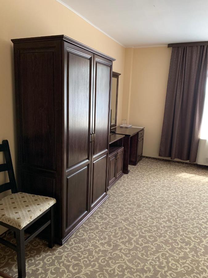 Laura Holiday Otel Brăila Dış mekan fotoğraf